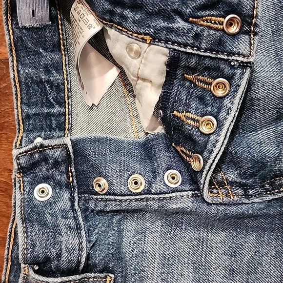 Old Navy Girls Denim Shorts 🩷🩵 - Picture 6 of 10